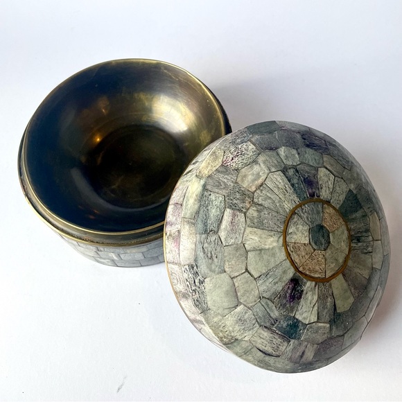 Interlude Home Gianna Bone and Brass Designer Trinket Boxes - Set of 2 - Picture 5 of 11